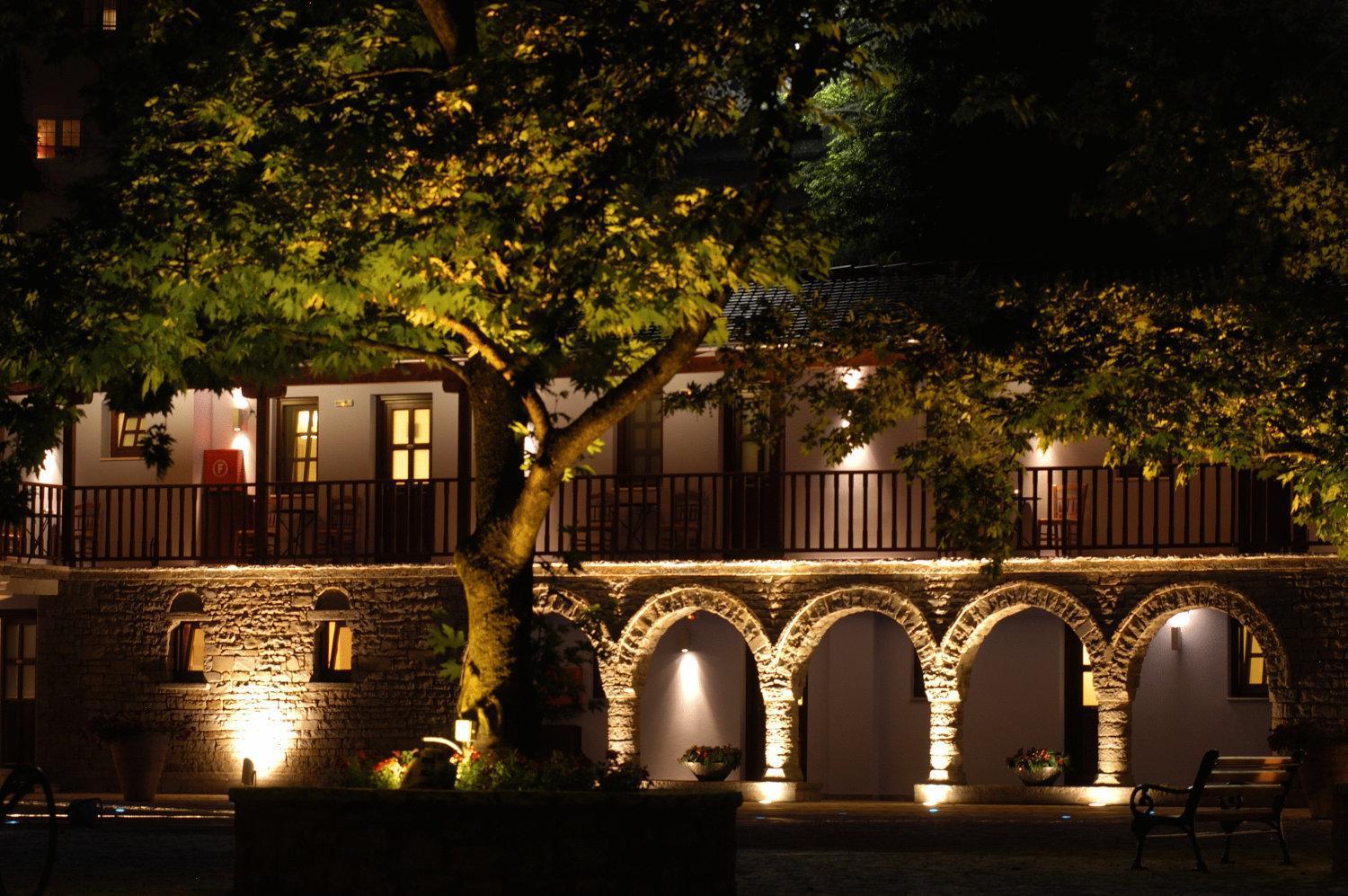 Frontzu Politia Hotel Ioannina Ngoại thất bức ảnh