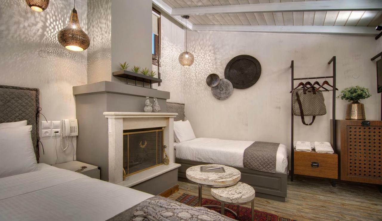 Frontzu Politia Hotel Ioannina Ngoại thất bức ảnh